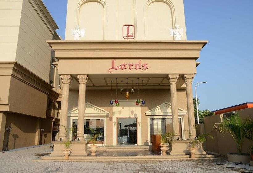 هتل Lords Inn Jamnagar -Motikhavdi