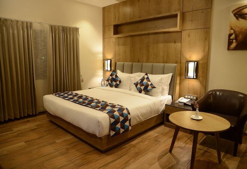 هتل Lords Inn Jamnagar -Motikhavdi