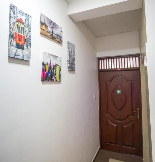 Hotel Maple Tree Residencies