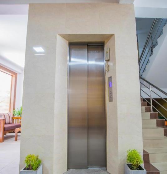 Hotel Maple Tree Residencies