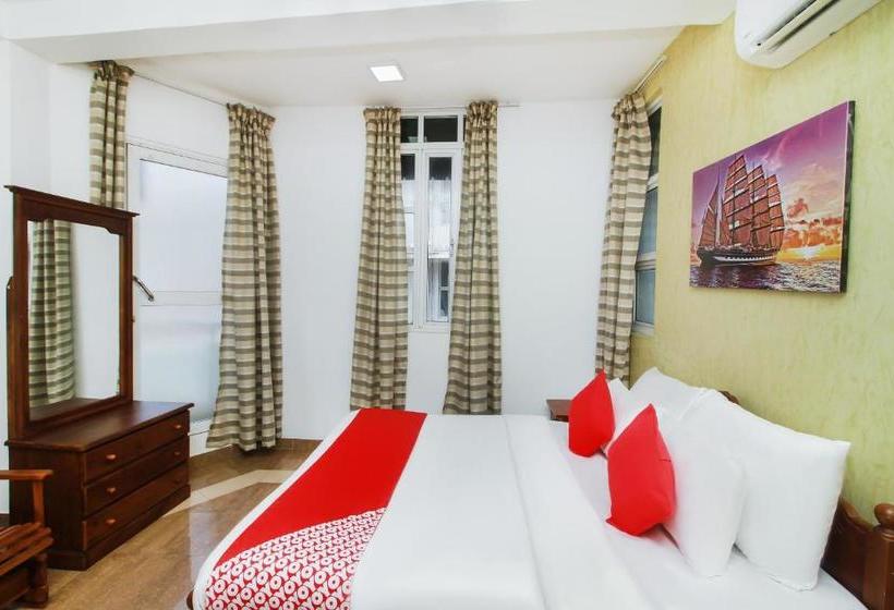 Hotel Maple Tree Residencies