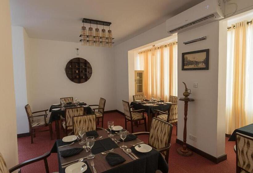 Pearl Royal Hotel, Colombo