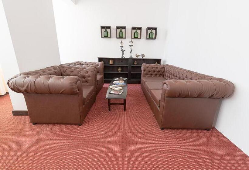 Pearl Royal Hotel, Colombo