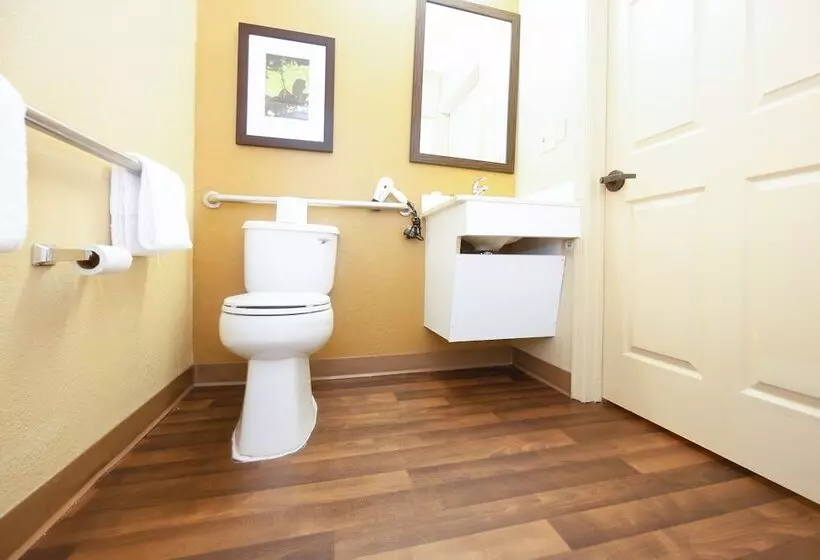 هتل Admiral Suites   Annapolis