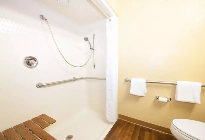 هتل Admiral Suites   Annapolis