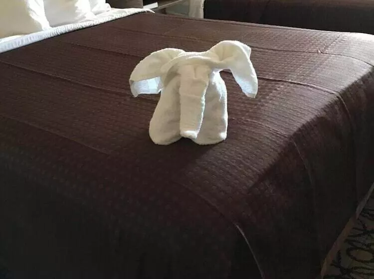 호텔 Guest Inn Pigeon Forge