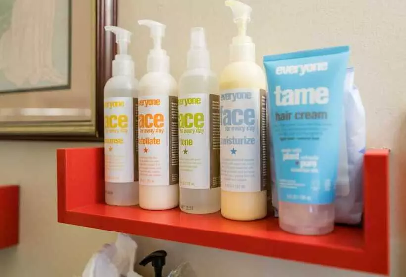 酒店 Madison Street Inn B&b