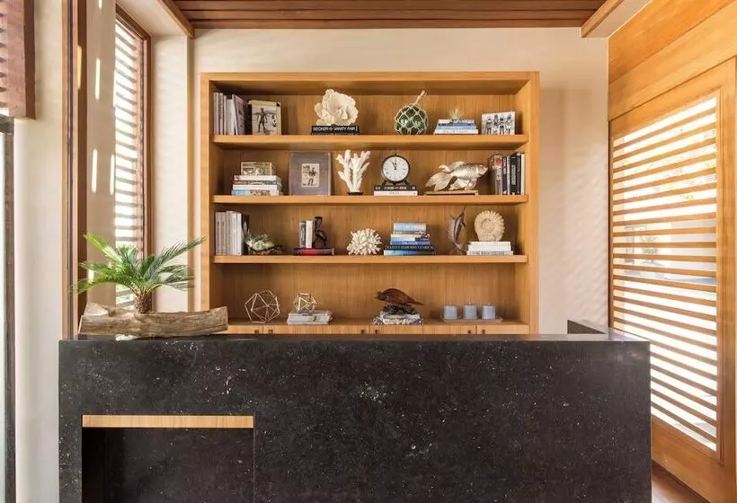 فندق Malibu Beach Inn