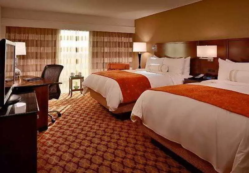 ホテル Marriott Louisville East