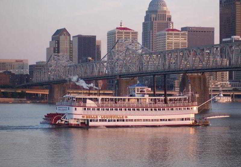 فندق Marriott Louisville East