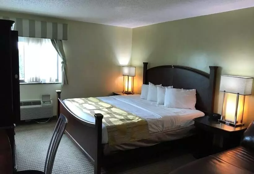 فندق Marvin S Garden Inn