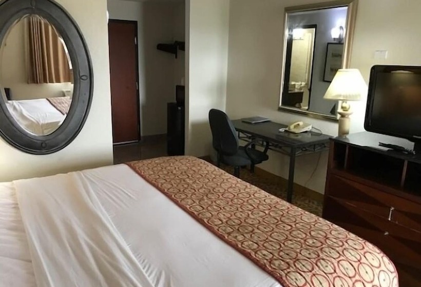 בית מלון כפרי Marvin S Garden Inn