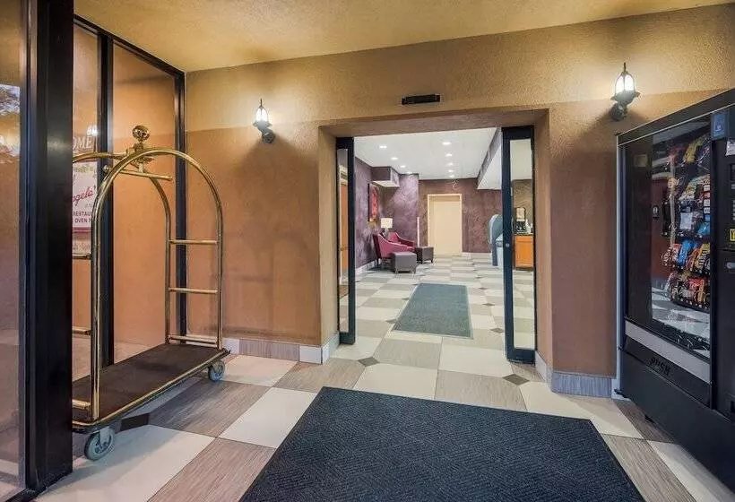 Отель Red Roof Inn Fairfield