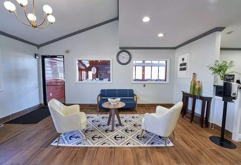 ホテル The Mariner Resort Cape Cod By The Red Collection