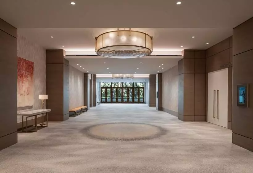 هتل The Westin Anaheim Resort