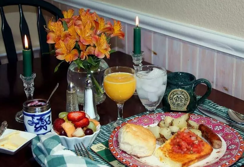 Mccaffrey House Bed And Breakfast Inn