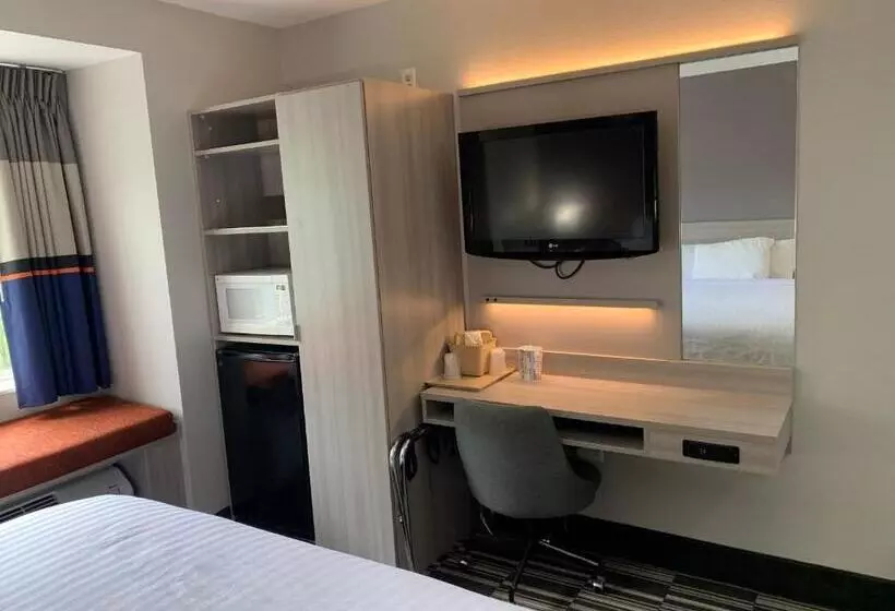 Microtel Inn By Wyndham Charlotte Airport