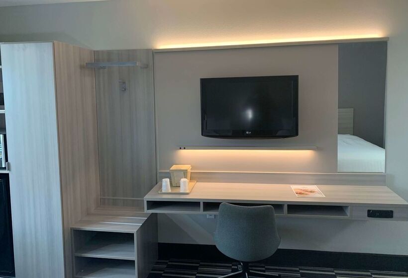 Microtel Inn By Wyndham Charlotte Airport