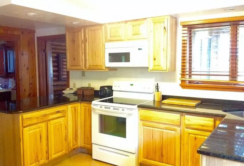 渡假胜地  The Ridge