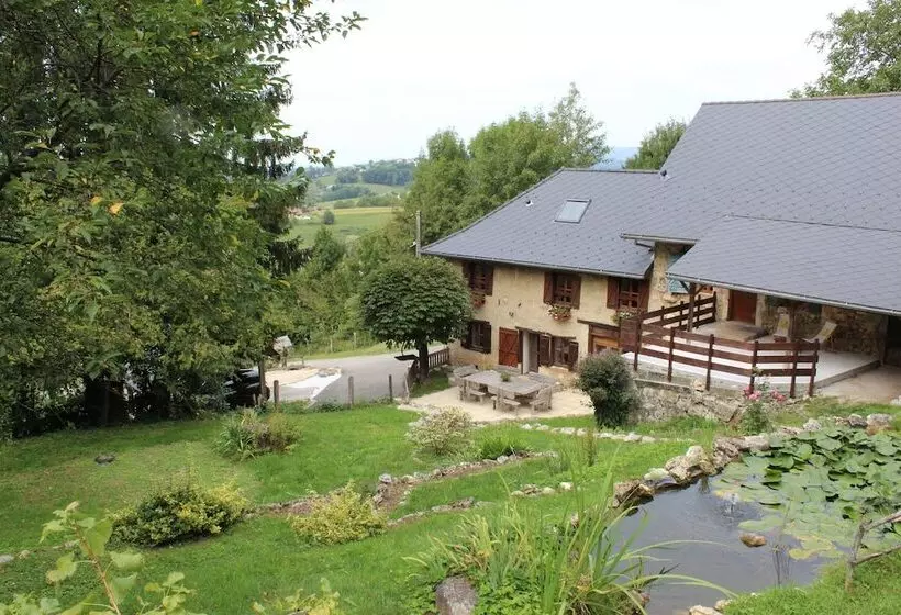 ベッドアンドブレックファースト Les Pipistrelles