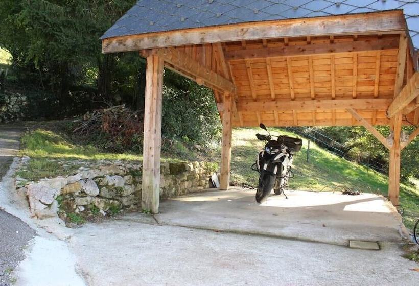 مبيت وإفطار Les Pipistrelles