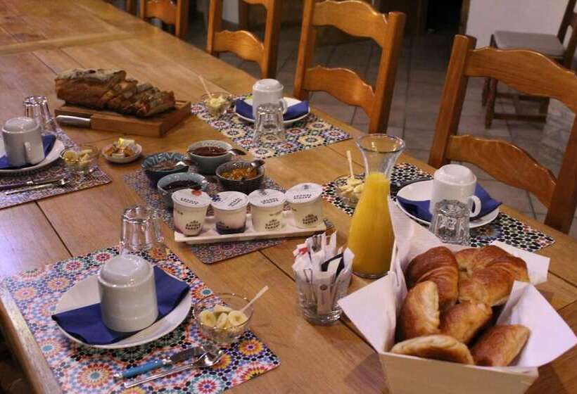 مبيت وإفطار Les Pipistrelles