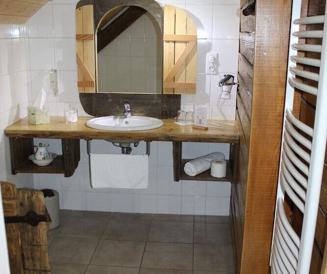 مبيت وإفطار Les Pipistrelles