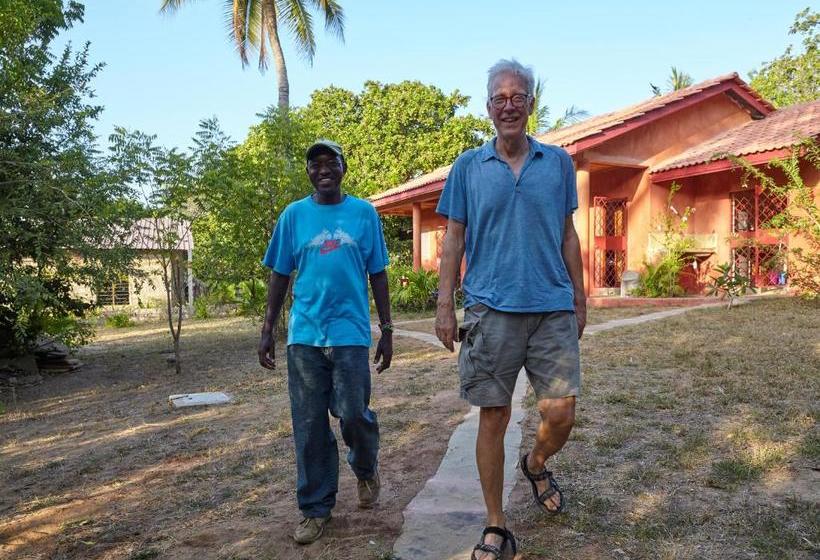 تختخواب و صبحانه Mangrove View
