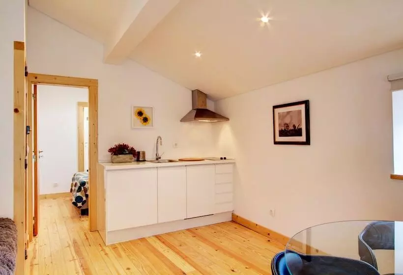 A New Studio Apartment With Amazing Views Of The River Tagus