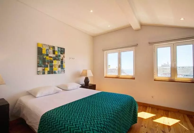 A New Studio Apartment With Amazing Views Of The River Tagus