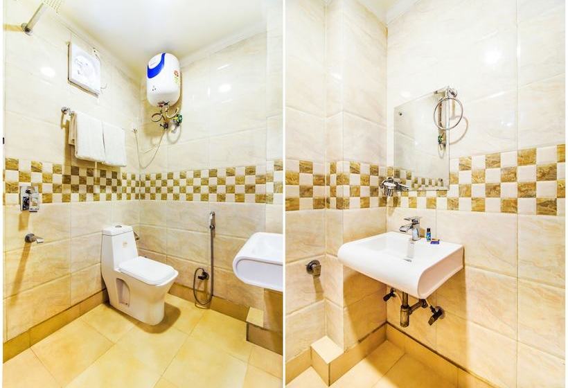 בית מלון כפרי Fab Raj Palace