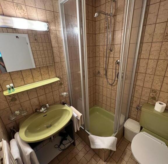 膳宿费 Arlbergsun