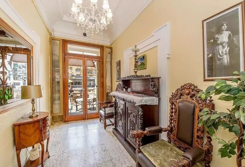 پانسیون Electra Guesthouse