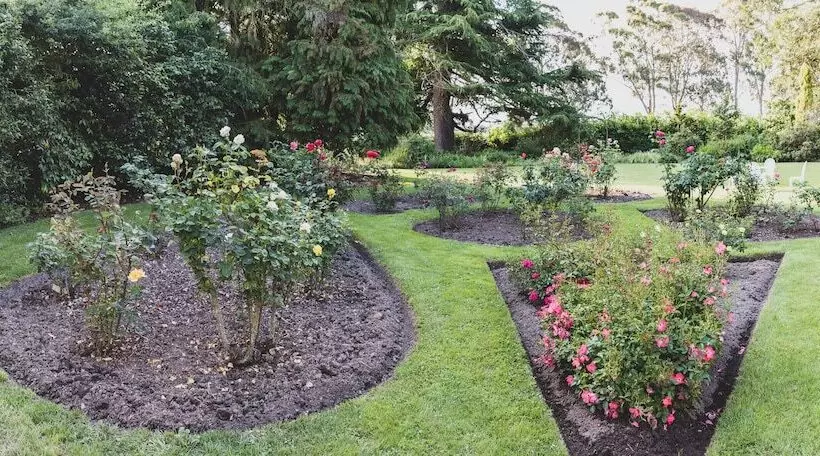 Majatalo Hemsworth Estate