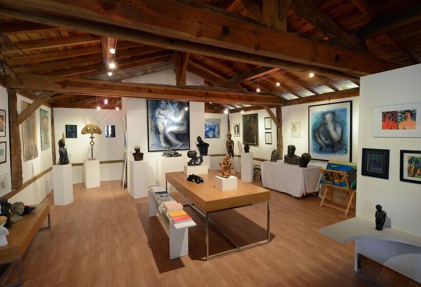 بنسيون L'atelier Du Grison