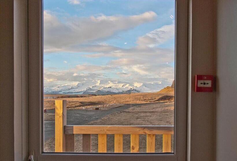 پانسیون Skyrhusid Hi Hostel