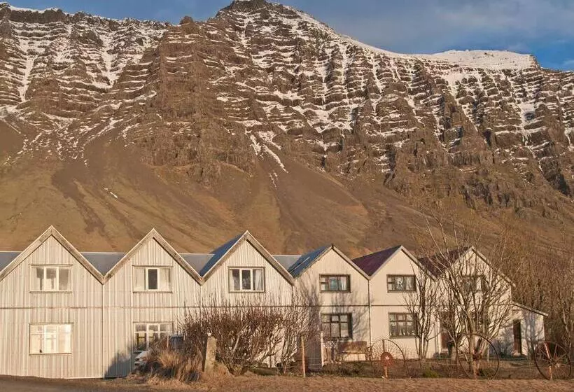 Pension Skyrhusid Hi Hostel