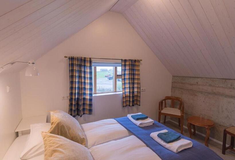 پانسیون Skyrhusid Hi Hostel