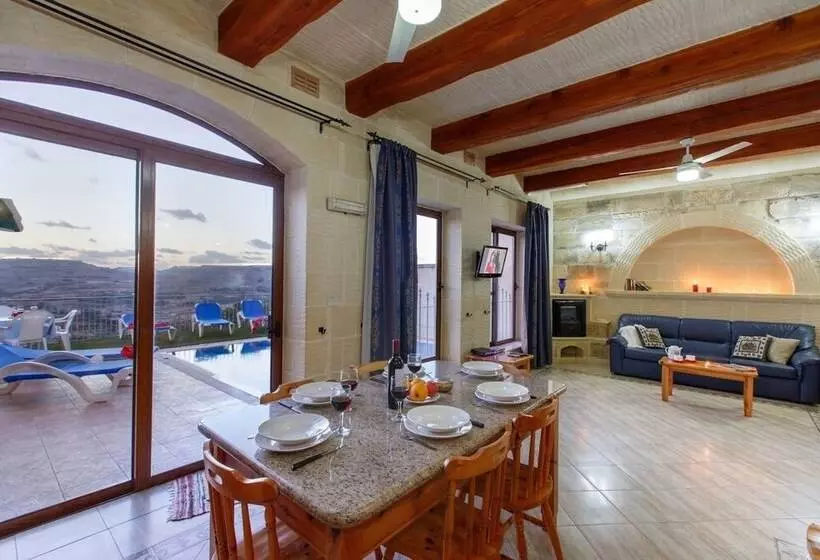 Ta Danjela 4 Bedroom Villa With Private Pool