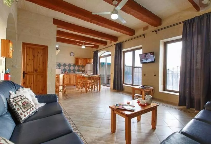 Ta Danjela 4 Bedroom Villa With Private Pool