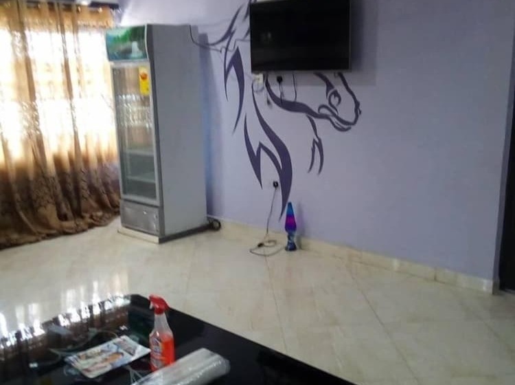 بنسيون Dukusguest