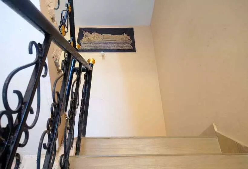 پانسیون Lumbini Garden Lodge