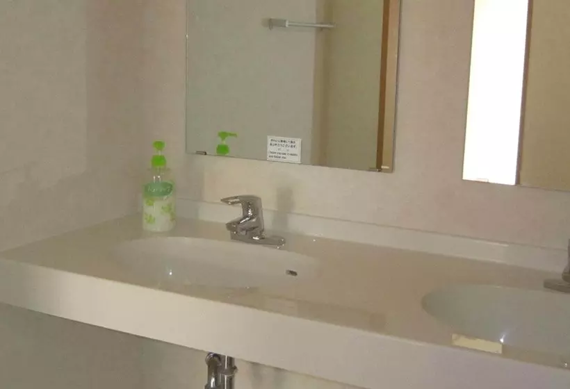 پانسیون Okinawanoyado Familyinn