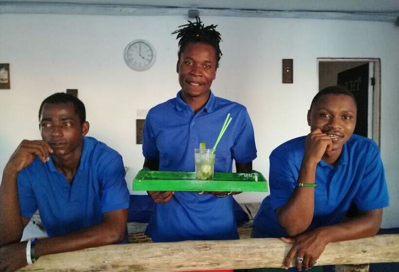 پانسیون Pemba Paradise