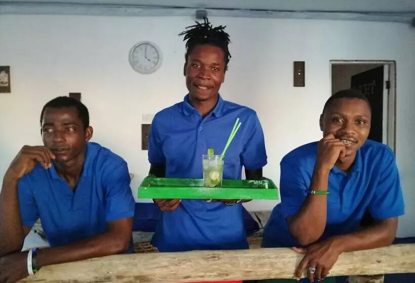 پانسیون Pemba Paradise