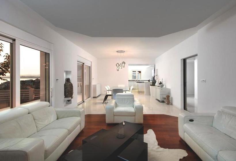 Villa The White Villa