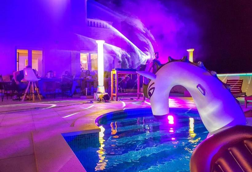 Villa The White Villa