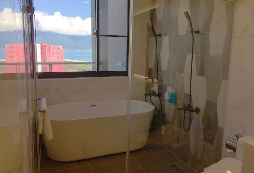 Na San Na Hai B&b