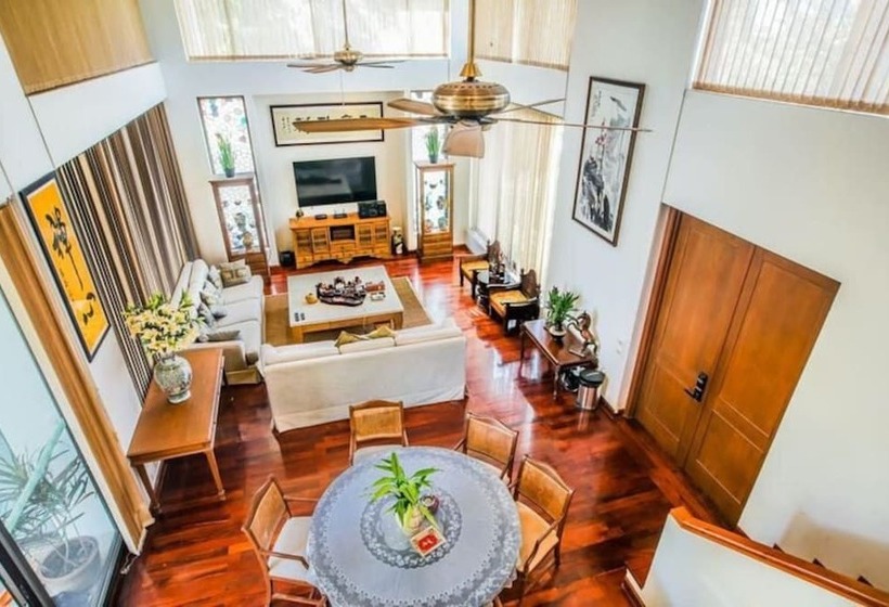 Pattaya Yuehu Phoenix Deluxe Villa 5room