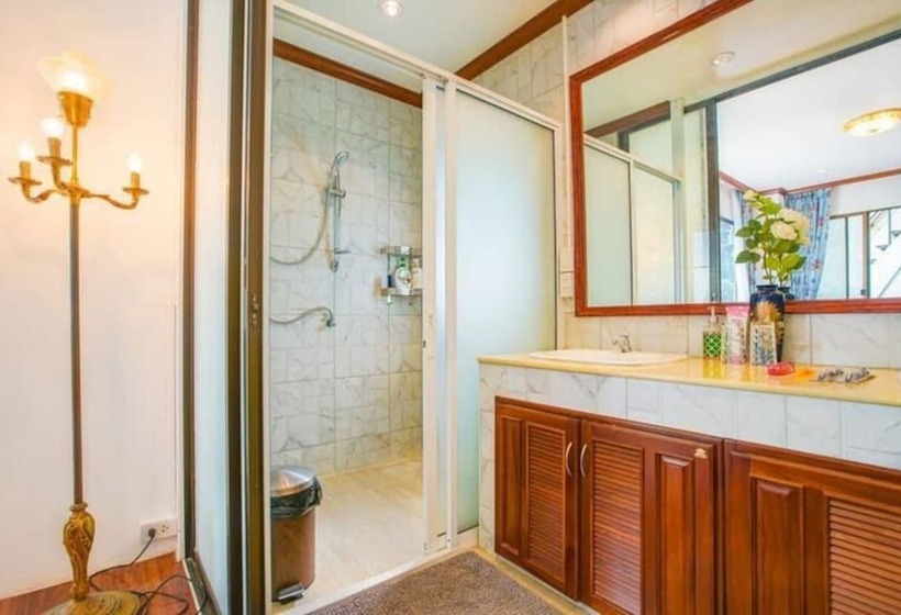 Pattaya Yuehu Phoenix Deluxe Villa 5room